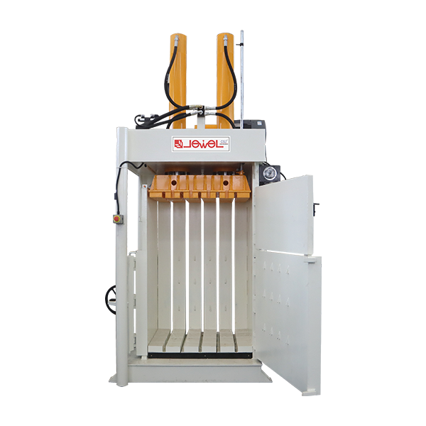Large vertical right-angle door opening baler JPA080T80/T100/T120