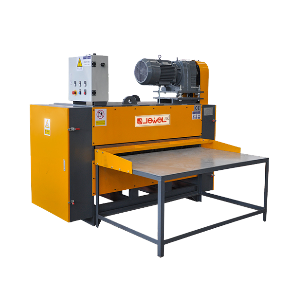Cardboard Shredding (Dual Shaft)